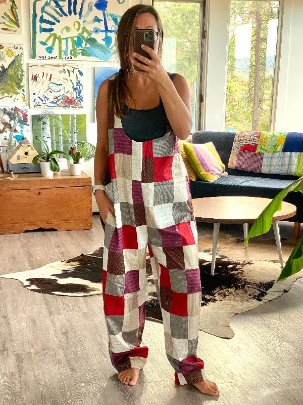 Women's overalls with a ruffled hemOveralls - Lg/XL