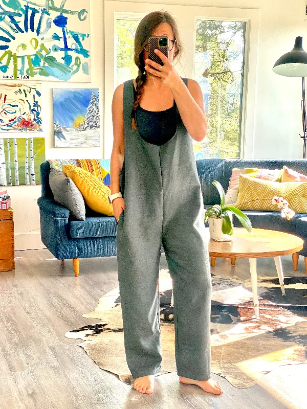 Short - sleeve women's overalls for summer wearOveralls - med