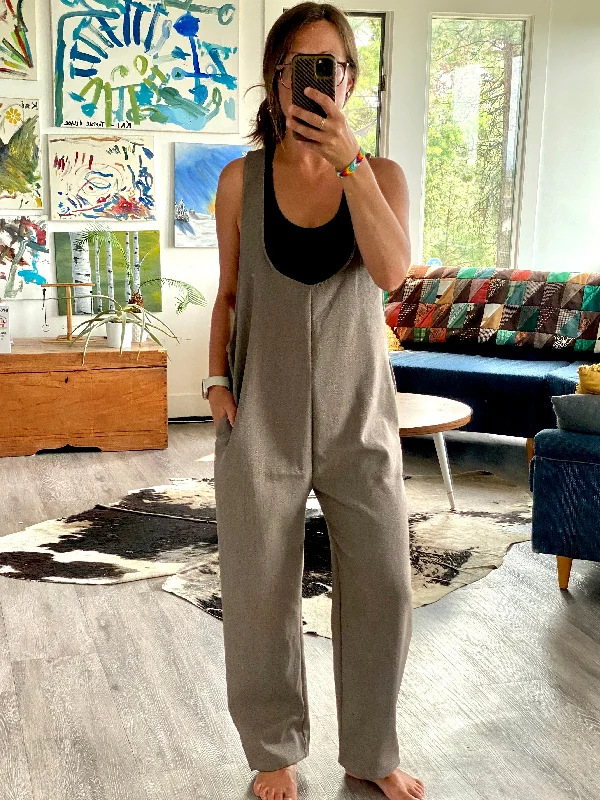 Women's overalls with a camouflage print for a trendy edgeOveralls - sm (wool)