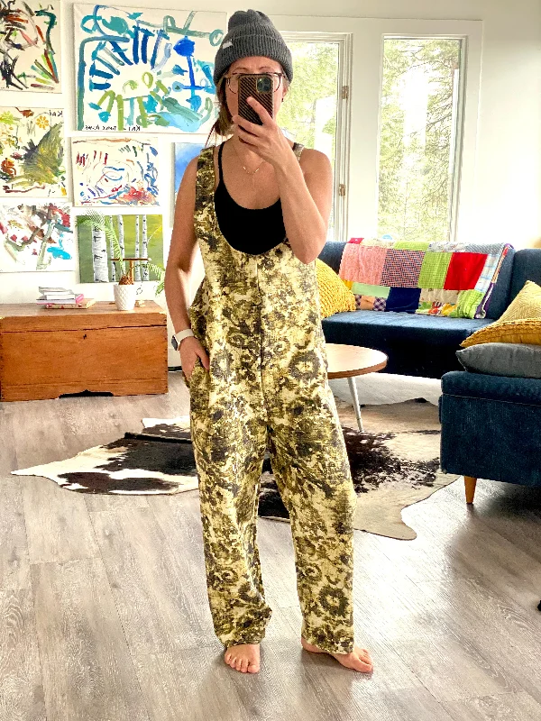 Long - sleeve women's overalls for cooler seasonsOveralls - sm