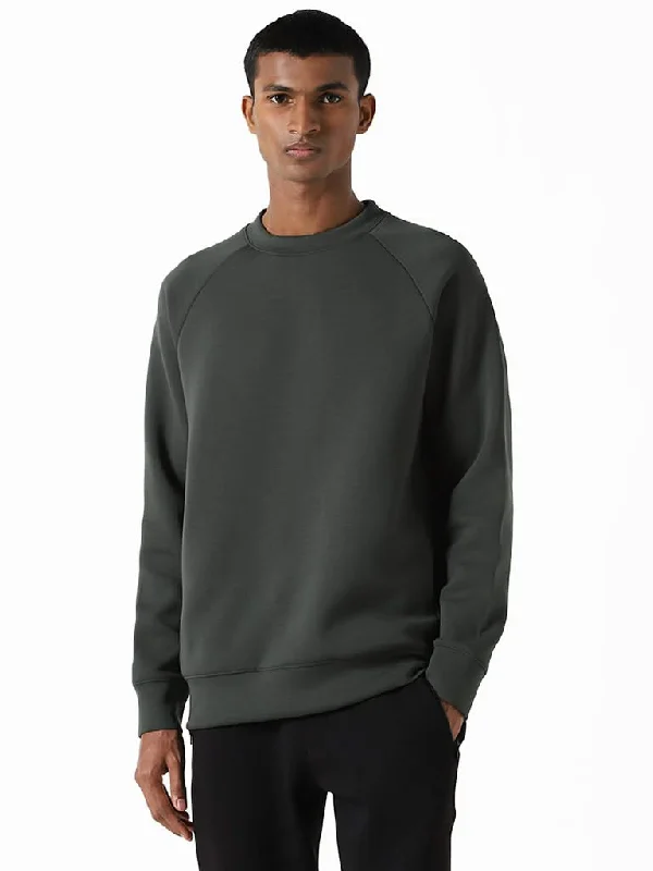 Bermuda Women Shorts for a Classic and Sophisticated LookStudiofit Olive Relaxed-Fit Sweatshirt Bermuda Women Shorts for a Classic and Sophisticated LookStudiofit Olive Relaxed-Fit Sweatshirt