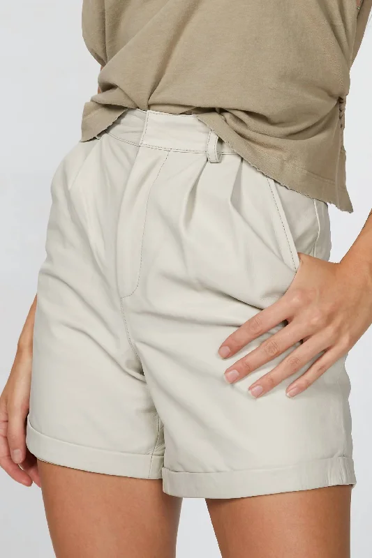 Bermuda Women Shorts for a Classic and Sophisticated LookSuzy Leather Shorts In Off-White Bermuda Women Shorts for a Classic and Sophisticated LookSuzy Leather Shorts In Off-White