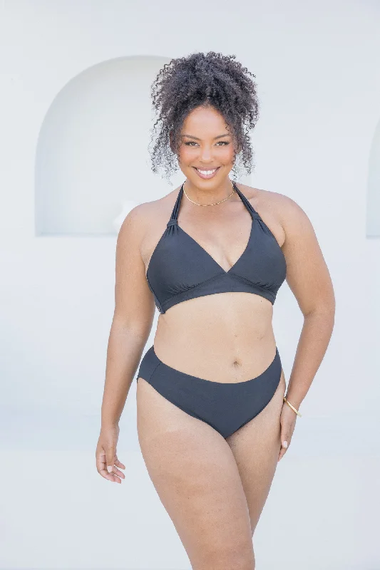 Lace - trimmed bikini for an elegant and romantic touchBlack Basic Brief