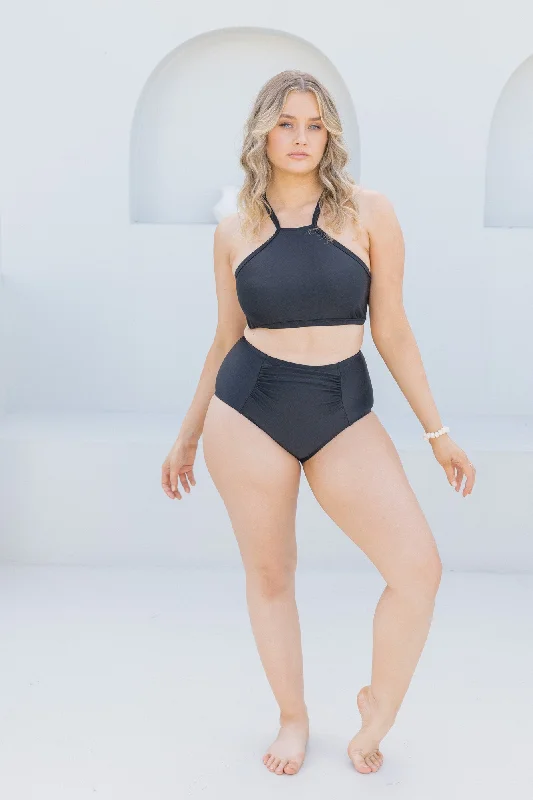 Push - up bikini top to enhance the bust for a confident beach appearanceBlack High Waisted Brief Push - up bikini top to enhance the bust for a confident beach appearanceBlack High Waisted Brief