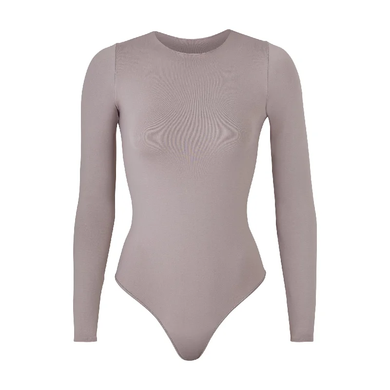 Seamless Bodysuits for a Smooth Underwear LookESSENTIAL CREW NECK LONG SLEEVE BODYSUIT | SMOKE Seamless Bodysuits for a Smooth Underwear LookESSENTIAL CREW NECK LONG SLEEVE BODYSUIT | SMOKE