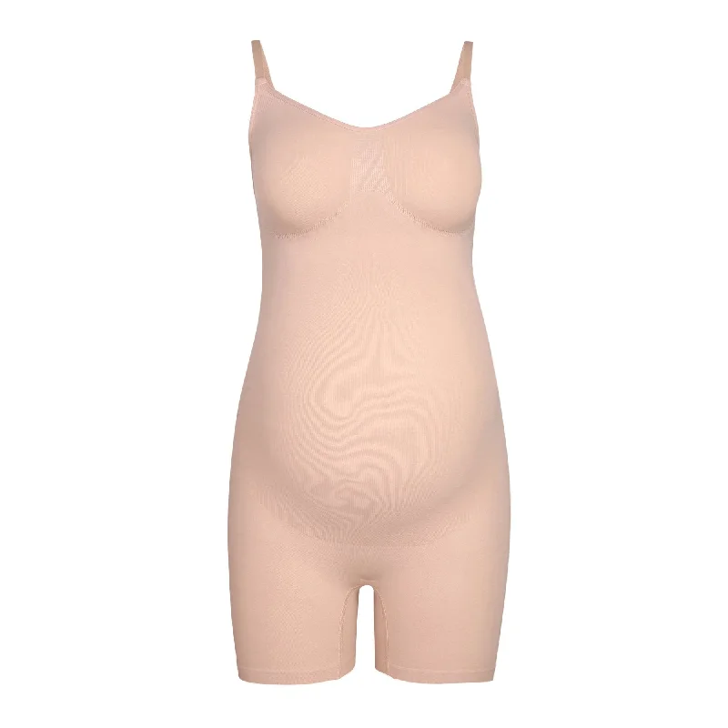 Crop Bodysuits to Pair with High - Waisted BottomsMATERNITY SCULPTING BODYSUIT MID THIGH | MICA Crop Bodysuits to Pair with High - Waisted BottomsMATERNITY SCULPTING BODYSUIT MID THIGH | MICA