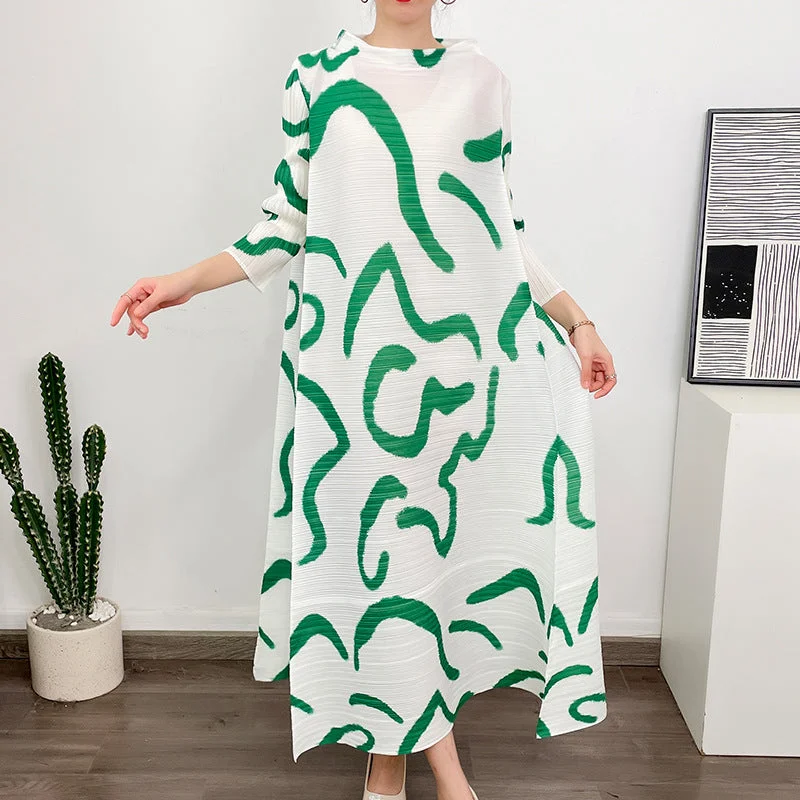 Maxi dresses with a halter neck for a stylish and sophisticated choice Maxi dresses with a halter neck for a stylish and sophisticated choice Miyake Pleated Printed O-Neck Maxi Dress Maxi dresses with a halter neck for a stylish and sophisticated choice Maxi dresses with a halter neck for a stylish and sophisticated choice Miyake Pleated Printed O-Neck Maxi Dress