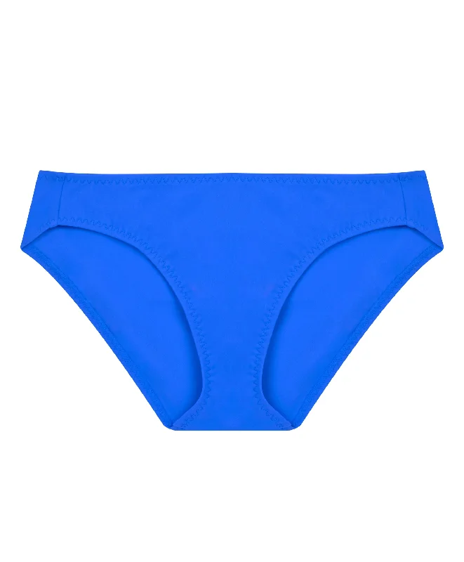 Ruched bikini with fabric gathers for a slimming effecthipster bikini bottom