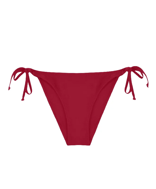 Ruched bikini with fabric gathers for a slimming effectstring bikini bottom